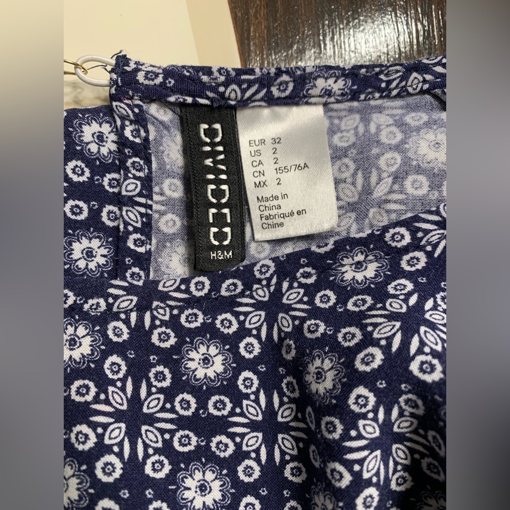 H&M Blue Short Sleeve Cut Out Blouse - Picture 4 of 4